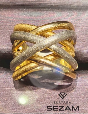 Prsten od žutog i belog zlata
